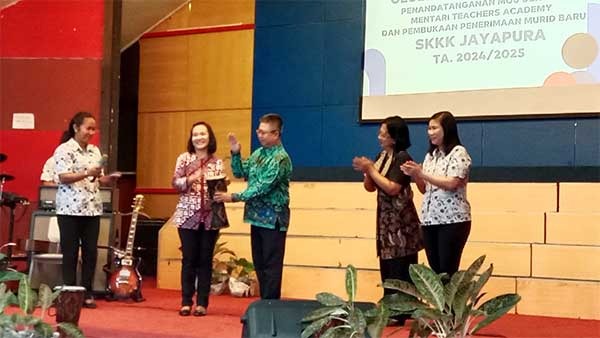 SKKK Jayapura Luncurkan Global Christian Class, Ini Tanggapan Pemkot Jayapura 2 IMG 20240223 WA0009