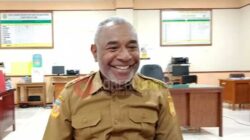 Kepala Dinas Pariwisata Kota Jayapura Mathias Mano saat menyampaikan keterangan pers kepada awak media di Jayapura, Senin (26/2/2024) / Foto : Surya