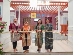 INACRAFT 2024 : Booth UMK Binaan PLN Tawarkan Berbagai Produk Khas Daerah