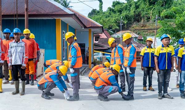 PLN Siagakan 1.244 Personel, Amankan Keandalan Listrik Saat Pemilu 2024 2 PLN Siaga Pemilu 2024 Tanah Papua2