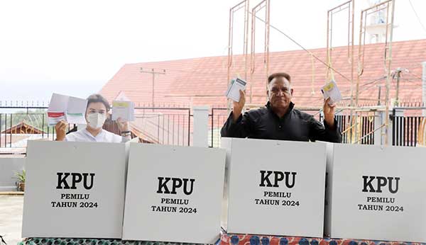 PW Coblos Perdana Pemilu 2024