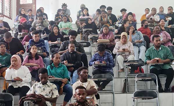 Uncen Gandeng PTFI Kuliah Umum3