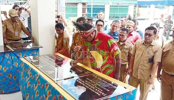 Bupati Biak Resmi 6 Puskesmas