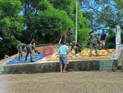 IKA JATIM FC PBD Gandeng DOTS-Kodim Sorong Bersih-bersih Tugu PEPERA Doom