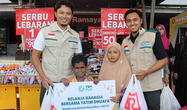 PLN UP3 Sorong Belanja Bahagia Bersama