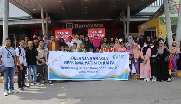 PLN UP3 Sorong Kembali Berbagi, Beri 21 Yatim Dhuafa Belanja Bahagia Bersama 2 PLN UP3 Sorong Belanja Bahagia Bersama2