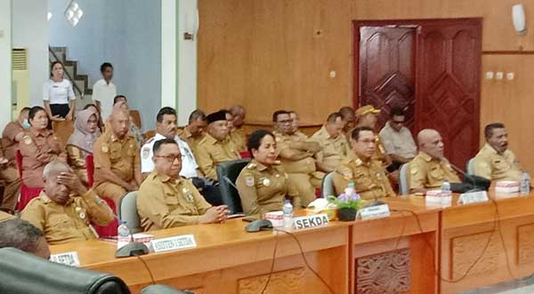 Pj Bupati Sofia Bonsapia DPRD Biak