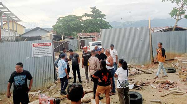 Warga Negeri Hative Oknum Pengusaha Konflik3