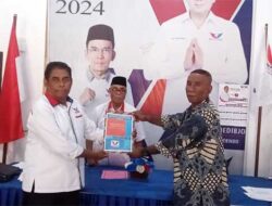 Kembalikan Formulir Pendaftaran, Ferly Tahapary Optimis Raih Rekomendasi Perindo