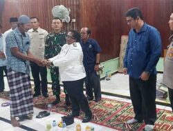 Santuni Warga Pemilik Rumah Dibakar OTK, Gubernur Ribka Sampaikan Ini