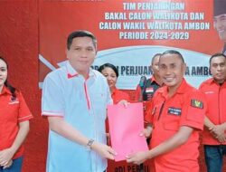 Resmi Mendaftar di PDIP Kota Ambon, Bodewin Wattimena Tegaskan Keseriusannya