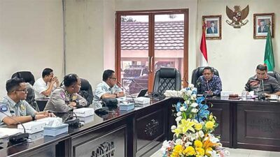 Komisi III DPRD Mal Tim Pembina Samsat Rapat Bersama