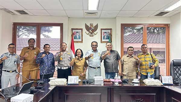 Komisi III DPRD Maluku Tim Pembina Samsat Rapat Bersama