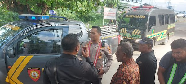 Jenazah Bripda Oktavianus Buara Dimakamkan di Sarmi 2 Oktavianus Buara 2