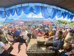 Ribuan Warga Serbu Pasar Murah Pemprov Papua Tengah di Nabire