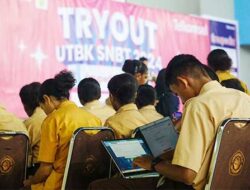 Telkomsel-Kuncie Gelar “Tryout UTBK SNBT 2024 Ilmupedia & Ruangguru” untuk Siswa/i Papua