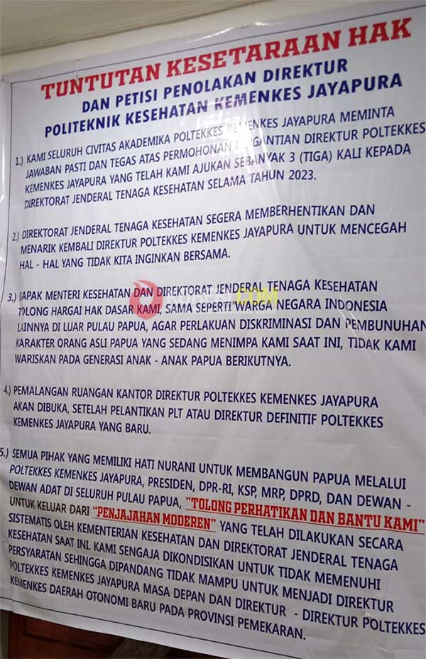 Direktur Poltekkes Kemenkes Jayapura Didesak Mundur, Ini 5 Poin Tuntutan 3 Aksi Palang Poltekes Kemenkes RI4