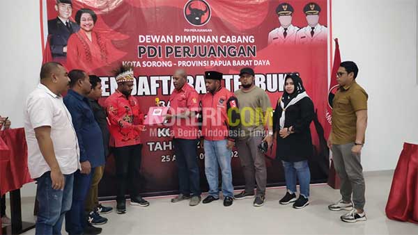 Gusti Sagrim Daftar PDIP Kota Sorong