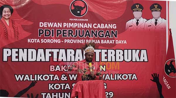 Gusty Sagrim Kembalikan Formulir Balon Walkot di Hari Terakhir: Optimis Jadi Pertama di PDIP 2 Gusti Sagrim Daftar PDIP Kota Sorong2