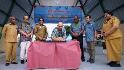 MenKop UKM Resmi Pasar Tradisional Fandoi Biak3