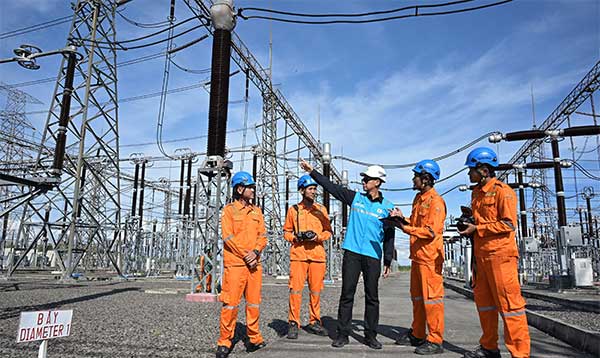 PLN Jaringan Listrik Tegangan Tinggi