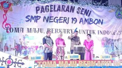 Pj Walkot Pagelaran Seni SMPN 19 Ambon