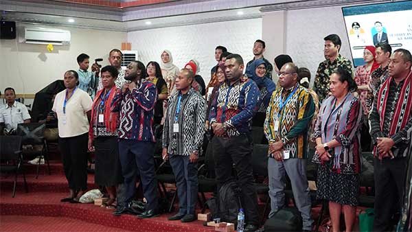10 Peserta Sesdilu Kemenlu Kunjungi Pemkot Ambon 1 10 Peserta Sesdilu Kunjungi Pemkot Ambon