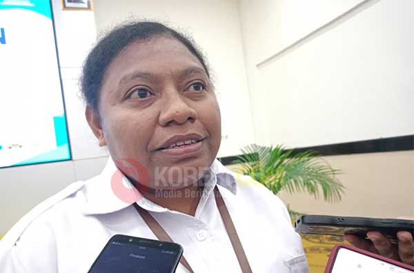Agustince Werimon Kepala BPOM PB