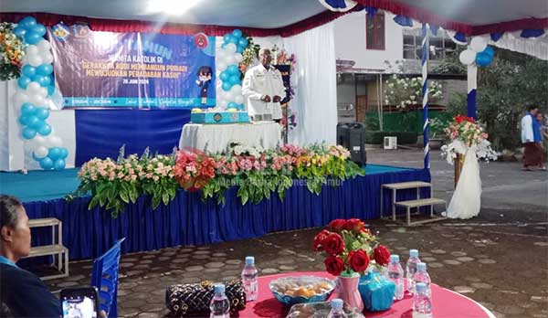 Momen Syukuran 1 Abad WKRI, Bupati Rettob Sampaikan Harapannya 2 Bupati Rettob WKRI 100 Tahun