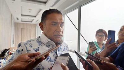 Bakal Calon Bupati Buru Aziz Hentihu / Foto : Ist