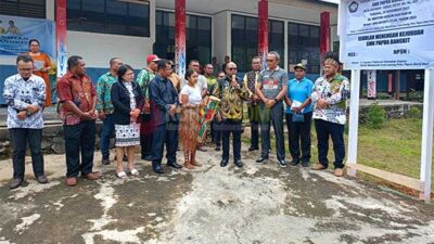 PJ Walkot Sorong Resmi SMK Papua Bangkit