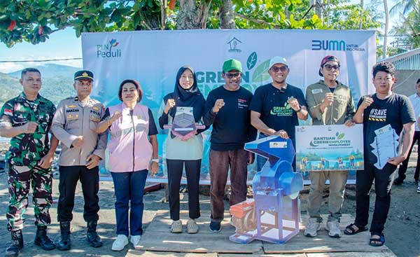PLN Bersih2 Pantai Ciberi HLH Sedunia3