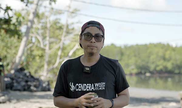 PLN Bersih2 Pantai Ciberi HLH Sedunia4