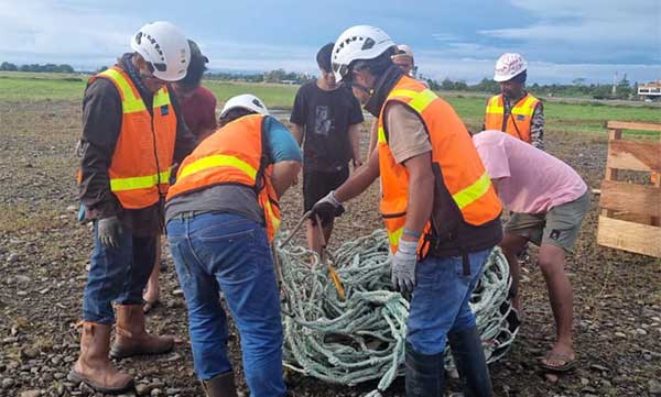 PTFI Heli Angkut Babi Peresmian Gereja Aroanop3