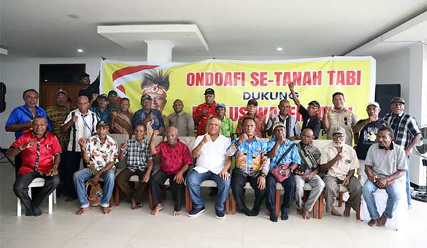 PW Didukung Puluhan Tokoh Maju Pilgub Papua