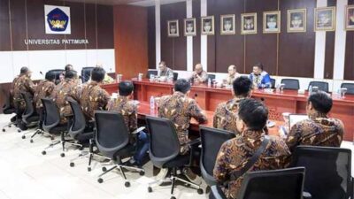 Jajaki Kerjasama Penggunaan Teknologi, Dewan Komisaris Telkomsel Kunjungi Unpatti Ambon