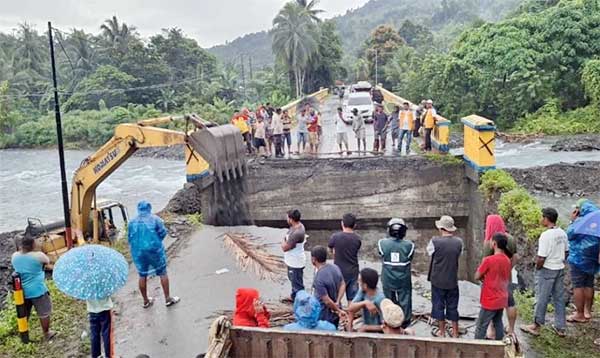 BPJN Mal Jembatan Way Yala Rusak Berat