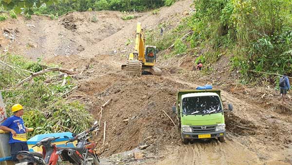 BPJN Maluku Longsor Pulau Buru2