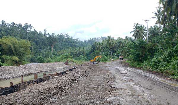 BPJN Maluku Longsor Pulau Buru4