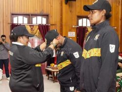 Kukuhkan Kontingan Papua Tengah untuk PON Aceh-Sumut, Pj Gubernur Janjikan Ini