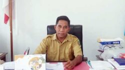 Kepala SMAN 2 Ambon Ferdinan Soumoukil