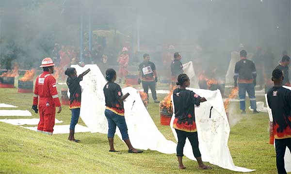Kilang Kasim Rekor MURI Peragaan Pemadaman3