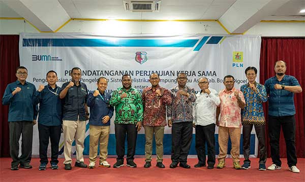 PLN-Pemkab Boven Digoel Jalin Kerja Sama Pengoperasian Kelistrikan Kampung Asiki 2 PLN Pemkab BVD Kelistrikan Kampung Asiki2