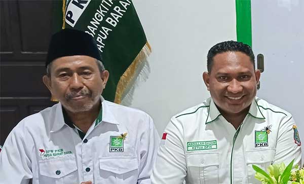 Keterangan Foto : Ketua DPW PKB Papua Barat Daya Abdullah Gazam dan Ketua Dewan Syura DPW PKB Papua Barat Daya H. Hilaluddin/Foto : Ist