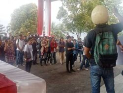 Tolak DPR Revisi UU Pilkada, Mahasiswa Aksi Demo di kantor DPRD Maluku