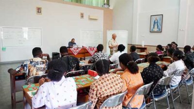 PTFI YPMAK Sponsori 60 Anak 2 suku lanjut PT