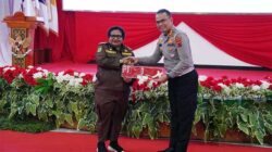 Pj Gub PT Launching Plat nomor PT