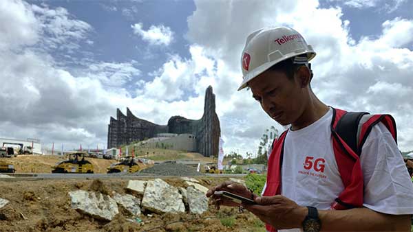 Telkomsel HUT RI ke 79 5