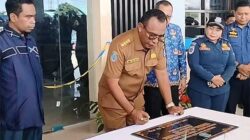 Bupati AFU Resmi Terminal Penumpang Pel Waisai