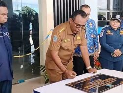 Resmikan Terminal Penumpang Pelabuhan Waisai, Begini Penegasan Bupati AFU